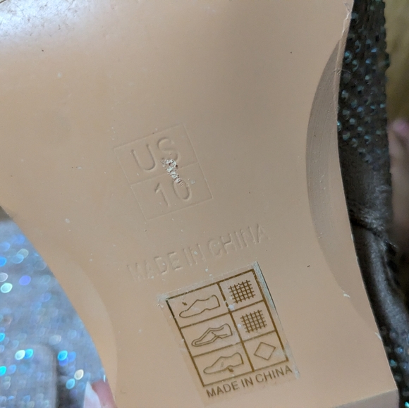 Sparkly Cowgirl Boots - Picture 4 of 4